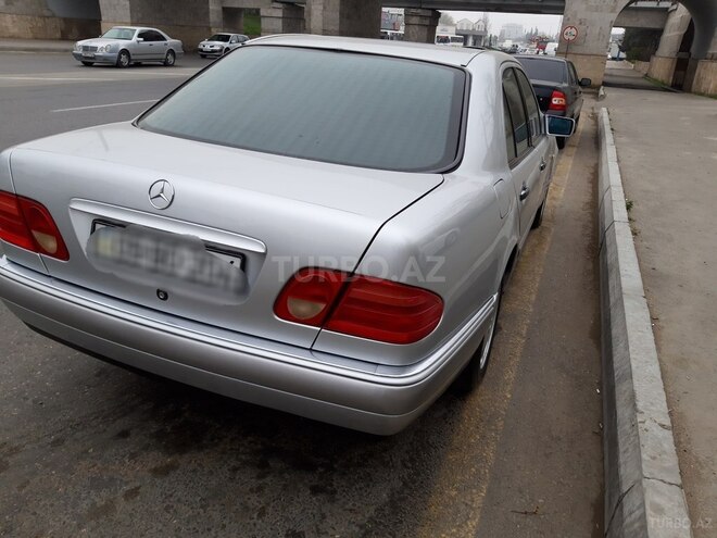 Mercedes E 230 1997, 250,000 km - 2.3 l - Bakı