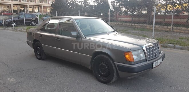 Mercedes E 200 1990, 350,657 km - 2.0 л - Bakı