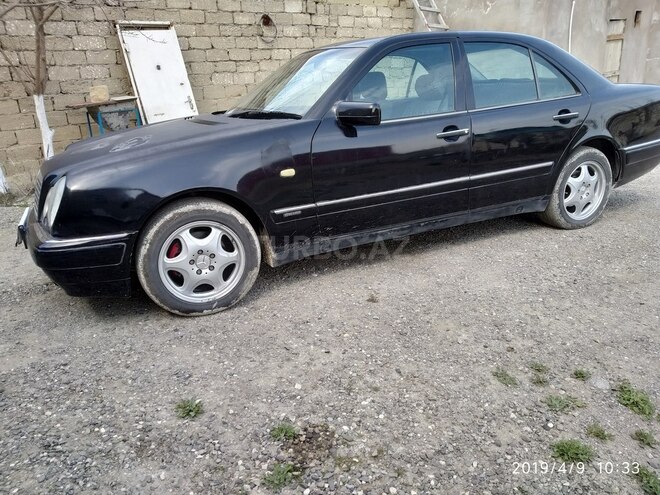 Mercedes E 220 1999, 360,000 km - 2.2 l - Bakı