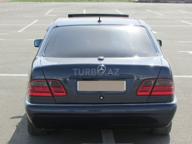 Mercedes E 260 1999, 280,900 km - 2.6 l - Gəncə