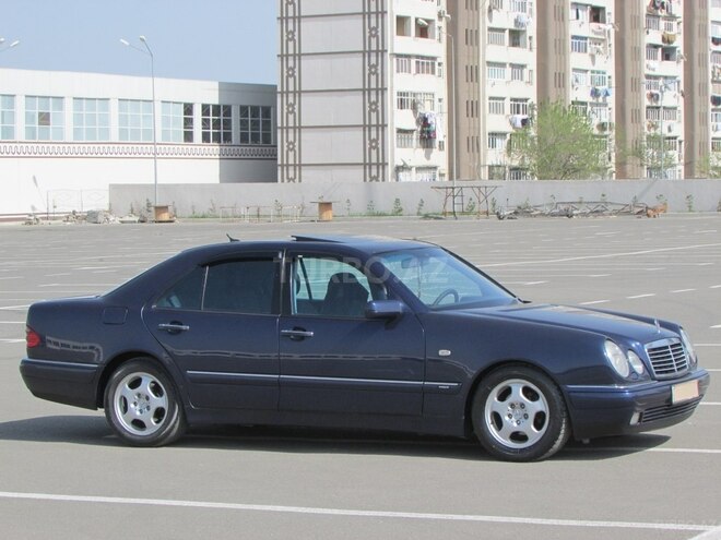 Mercedes E 260 1999, 280,900 km - 2.6 l - Gəncə