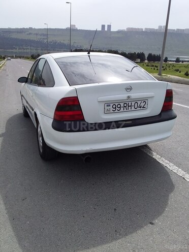 Opel Vectra 1996, 290,000 km - 2.0 l - Bakı