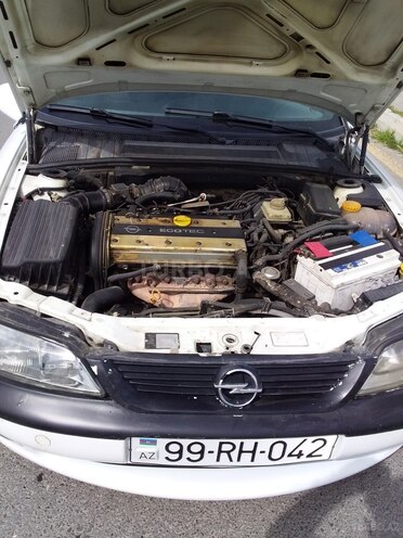Opel Vectra 1996, 290,000 km - 2.0 l - Bakı