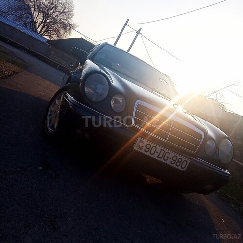 Mercedes E 280 1998, 349,000 km - 2.8 l - İsmayıllı