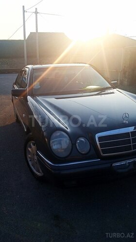 Mercedes E 280 1998, 349,000 km - 2.8 l - İsmayıllı
