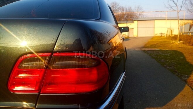 Mercedes E 280 1998, 349,000 km - 2.8 l - İsmayıllı
