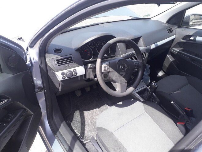 Opel Astra 2005, 177,000 km - 1.4 l - Bakı