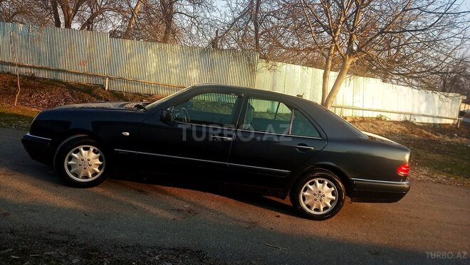 Mercedes E 280 1998, 349,000 km - 2.8 l - İsmayıllı