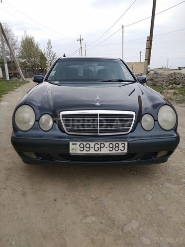 Mercedes E 200 2000, 217,500 km - 2.0 l - Göygöl