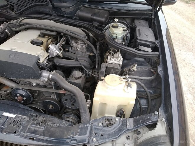 Mercedes E 200 2000, 217,500 km - 2.0 l - Göygöl