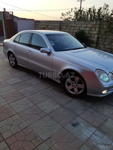 Mercedes E 220 2002, 330,000 km - 2.2 l - Bakı