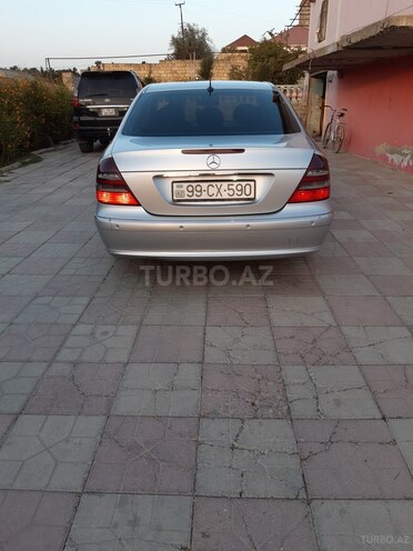 Mercedes E 220 2002, 330,000 km - 2.2 l - Bakı