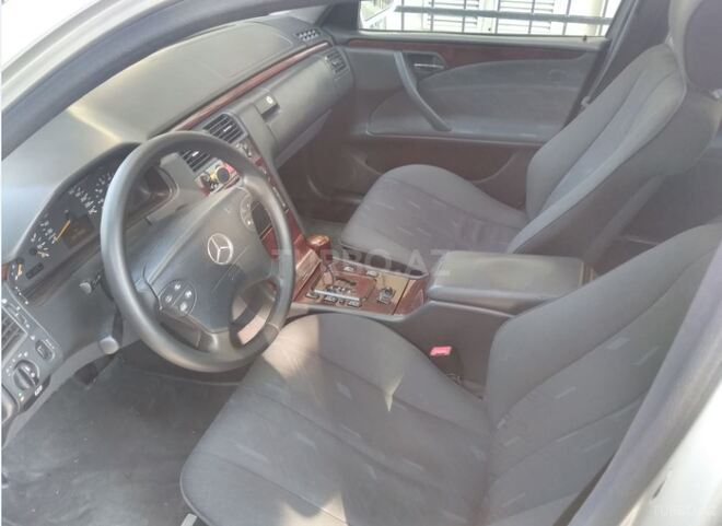 Mercedes E 240 1999, 279,350 km - 2.4 l - Gəncə