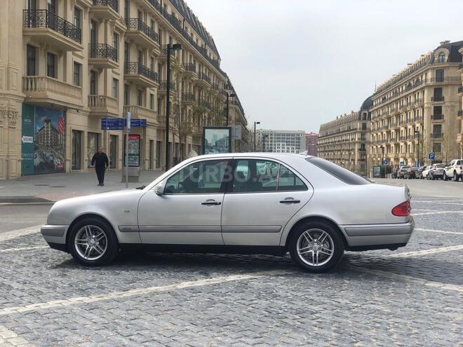 Mercedes E 240 1998, 262,000 km - 2.4 l - Bakı