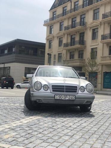 Mercedes E 240 1998, 262,000 km - 2.4 l - Bakı