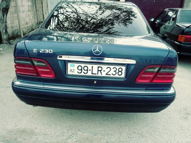 Mercedes E 230 1997, 430,000 km - 2.3 л - Bakı