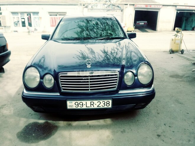 Mercedes E 230 1997, 430,000 km - 2.3 л - Bakı