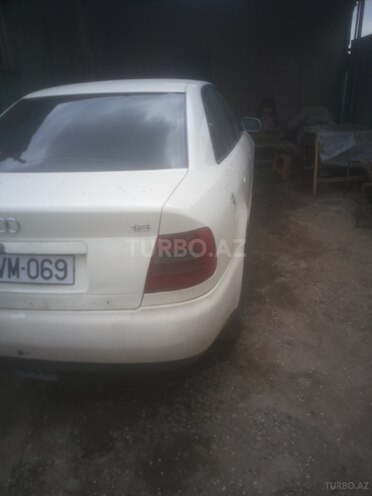 Audi A4 1997, 296,112 km - 1.8 l - Şəmkir