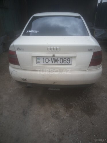 Audi A4 1997, 296,112 km - 1.8 l - Şəmkir
