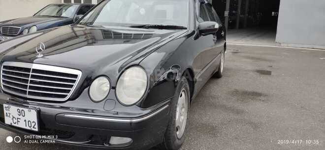 Mercedes E 320 2001, 302,000 km - 3.2 l - Bakı