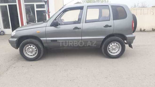 Chevrolet Niva 2004, 200,000 km - 1.7 л - Xaçmaz