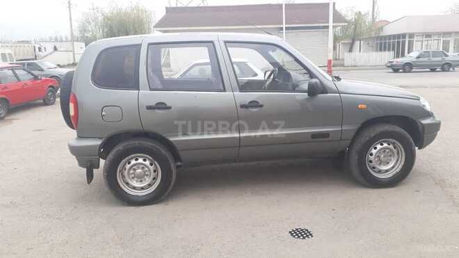 Chevrolet Niva 2004, 200,000 km - 1.7 л - Xaçmaz