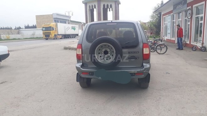 Chevrolet Niva 2004, 200,000 km - 1.7 л - Xaçmaz