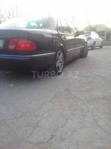 Mercedes E 240 1998, 280,000 km - 2.4 л - Bakı