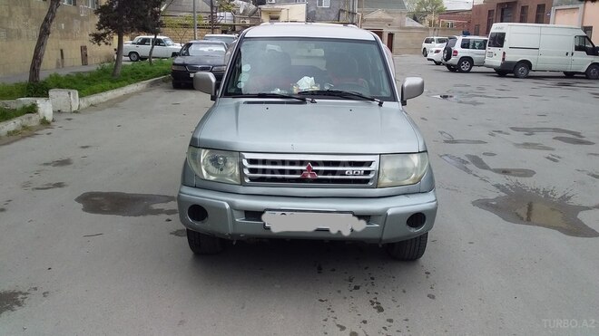 Mitsubishi Pajero io 1999, 306,000 km - 1.8 l - Bakı