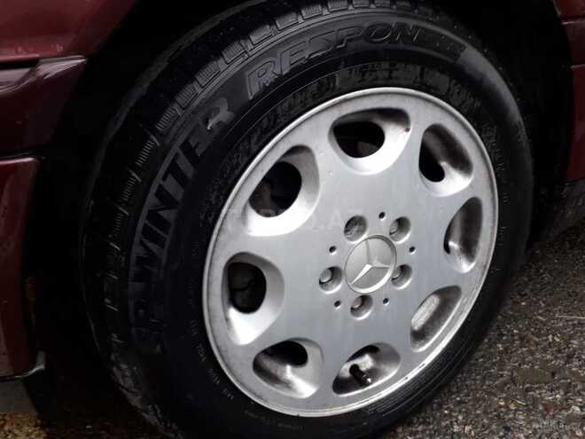 Mercedes C 230 1996, 350,000 km - 2.3 l - Yevlax