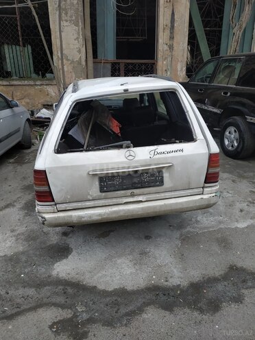 Mercedes E 300 1987, 500,000 km - 0.3 l - Bakı