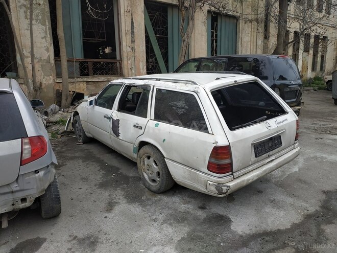 Mercedes E 300 1987, 500,000 km - 0.3 l - Bakı
