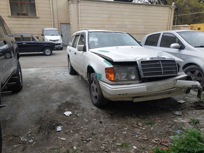 Mercedes E 300 1987, 500,000 km - 0.3 l - Bakı