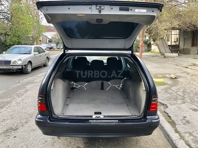 Mercedes E 220 2000, 380,000 km - 2.2 л - Bakı