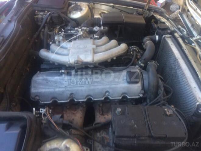 BMW 525 1988, 400,000 km - 2.4 l - Bakı