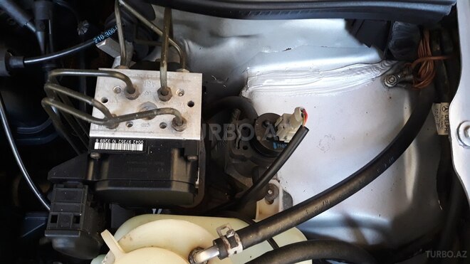 Mercedes E 200 1998, 289,000 km - 2.0 l - Gəncə