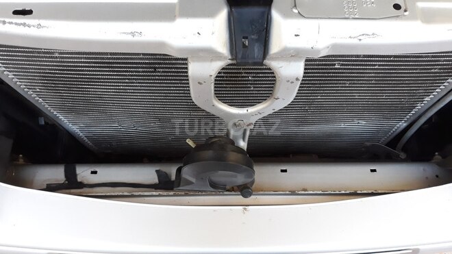 Mercedes E 200 1998, 289,000 km - 2.0 l - Gəncə