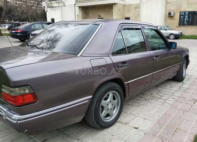 Mercedes E 220 1994, 500,000 km - 2.2 l - Bakı
