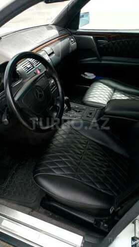 Mercedes E 280 1999, 333,000 km - 2.8 l - Bakı