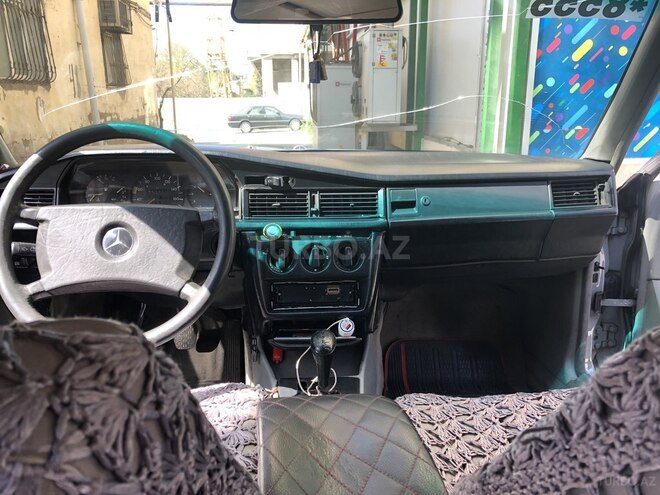 Mercedes 190 1990, 270,000 km - 2.0 л - Bakı