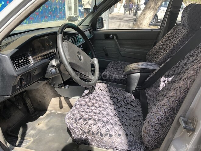 Mercedes 190 1990, 270,000 km - 2.0 л - Bakı
