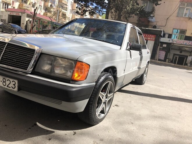 Mercedes 190 1990, 270,000 km - 2.0 л - Bakı