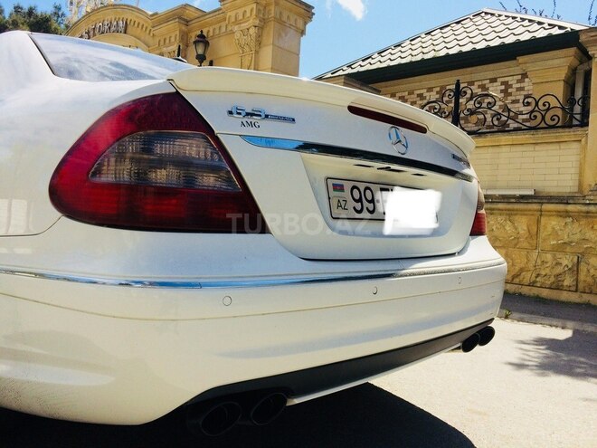 Mercedes E 320 2004, 167,500 km - 3.2 l - Bakı