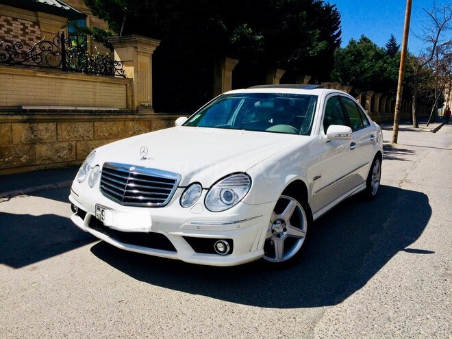 Mercedes E 320 2004, 167,500 km - 3.2 l - Bakı