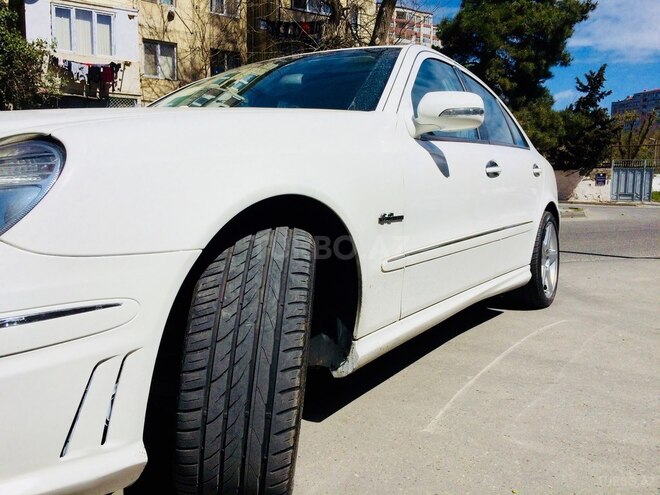 Mercedes E 320 2004, 167,500 km - 3.2 l - Bakı