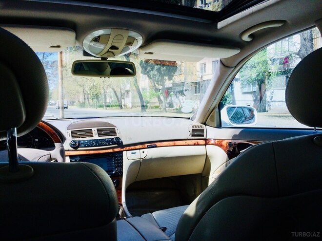 Mercedes E 320 2004, 167,500 km - 3.2 l - Bakı
