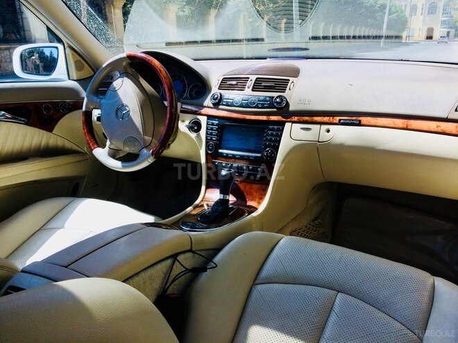 Mercedes E 320 2004, 167,500 km - 3.2 l - Bakı