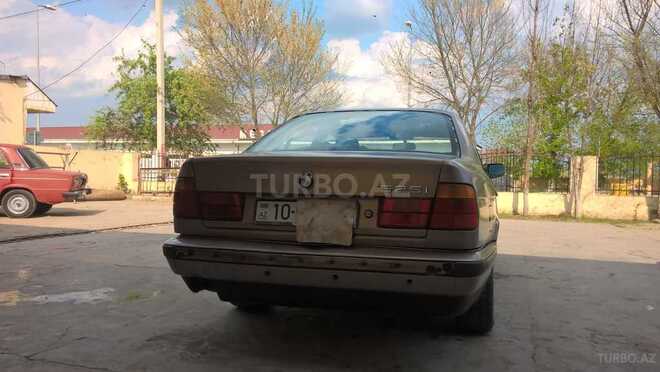 BMW 525 1988, 33,333 km - 2.5 л - Sabirabad