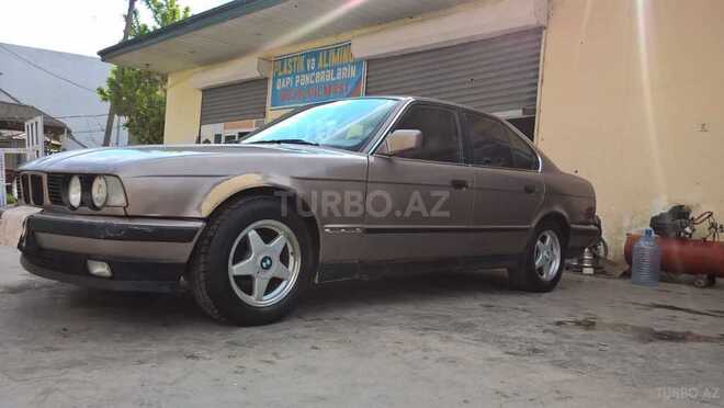 BMW 525 1988, 33,333 km - 2.5 л - Sabirabad