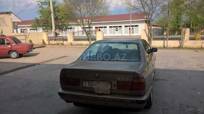 BMW 525 1988, 33,333 km - 2.5 л - Sabirabad
